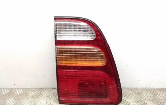 Toyota Land Cruiser (J100) Tailgate rear/tail lights