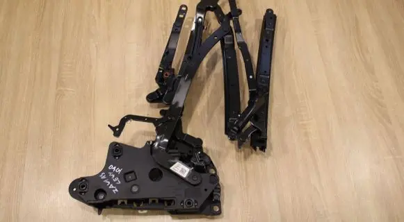 Opel Sintra Tailgate/trunk/boot hinge