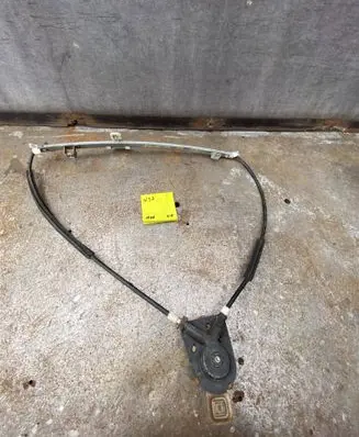 Volkswagen Polo III 6N 6N2 6NF Front door manual window regulator 