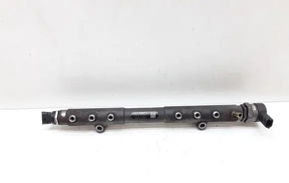 Volvo V70 Fuel main line pipe 0445215023 31259011