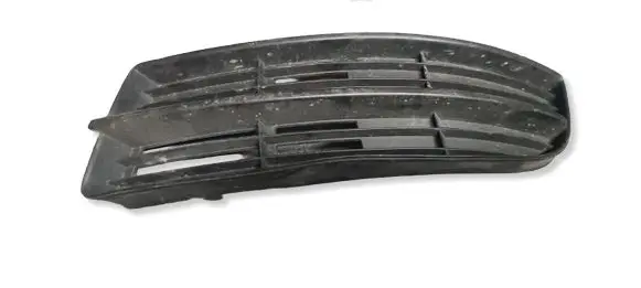 Volkswagen Touran I Front bumper lower grill 1T0853665