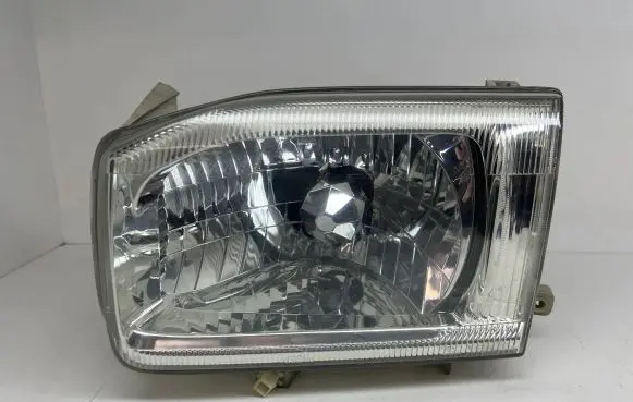 Nissan Pathfinder R50 Headlight/headlamp