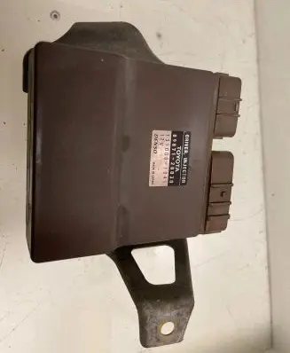 Toyota Avensis Verso Fuel injection control unit/module 8987120030 1310001041
