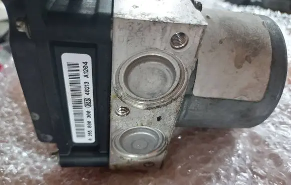 Renault Scenic II - Grand scenic II ABS Pump 8200038695 0265231300