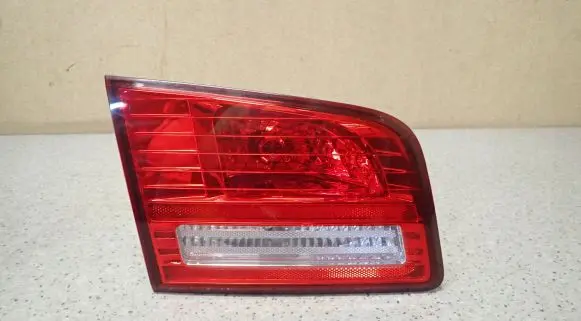 KIA Magentis Rear/tail lights