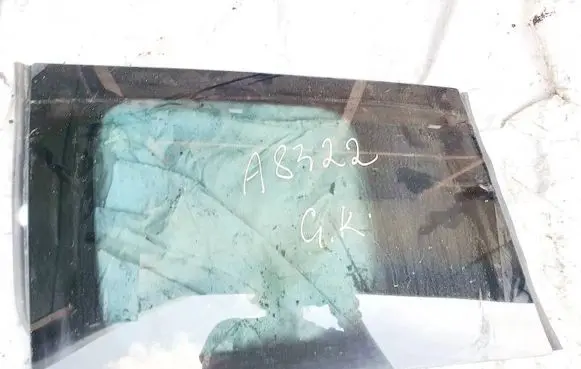 Mazda 5 Rear side window nsgm31q8 43r-005844
