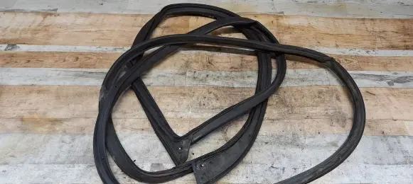 Ford Ranger Rubber seal front door (on door) 