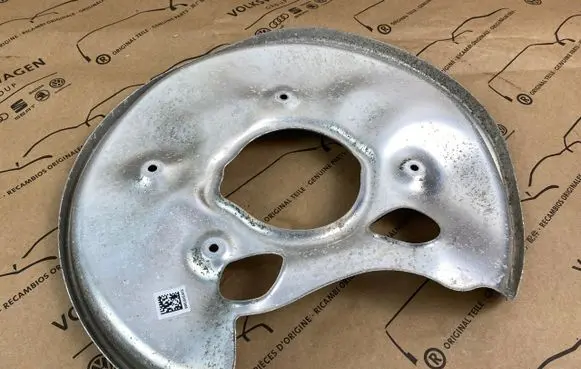 Audi A4 S4 B9 Rear wheel hub 8W0615612