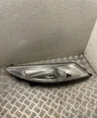 Nissan Juke I F15 Headlight/headlamp 14492