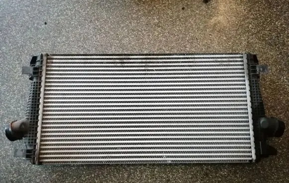 Opel Zafira C Intercooler radiator 13267647
