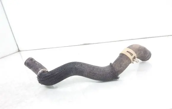 Toyota Avensis T270 Engine coolant pipe/hose