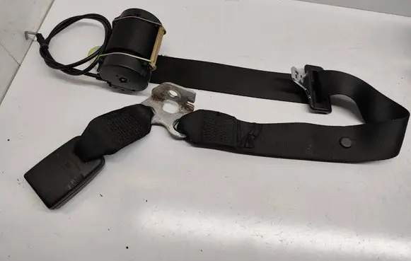 Ford Fiesta Middle seatbelt (rear) 2S6AA611B68BE 531070000 2S6AA611B68
