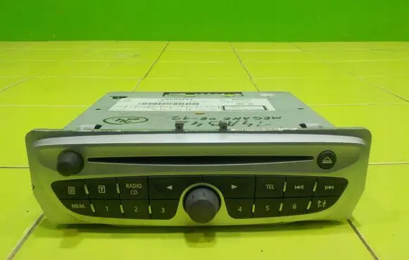 Renault Megane III Radio/CD/DVD/GPS head unit 7649167391