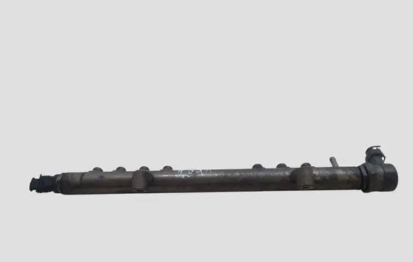 Volvo V40 Fuel main line pipe 30777759 0445215025