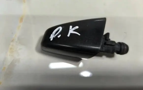 BMW X3 E83 Front door lock (next to the handle) 