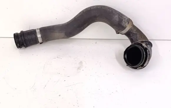 Opel Insignia A Intercooler hose/pipe 39018802 F26196A