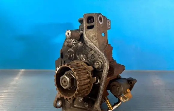 Ford Focus Fuel injection high pressure pump 9684778280