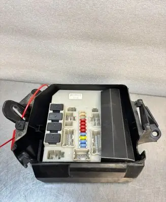 Renault Clio III Fuse box set