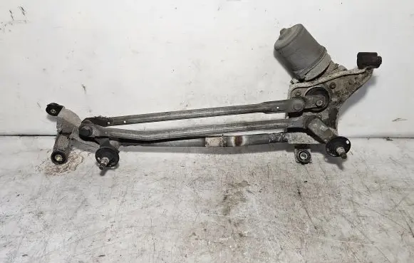 Honda Civic Front wiper linkage and motor 404564