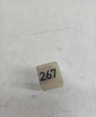 Volkswagen PASSAT B5.5 Other relay 443919578C 15210000 PA66GF30