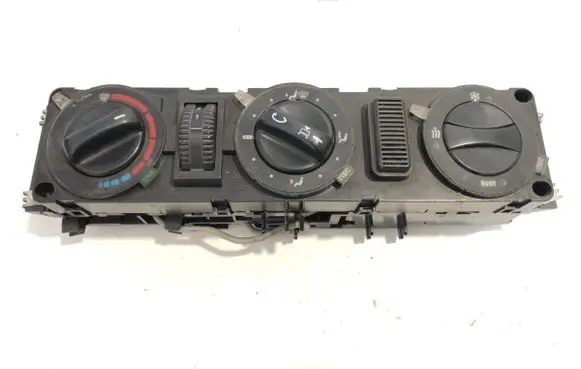 Mercedes-Benz Vito Viano W638 Interior fan control switch 