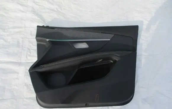 Peugeot 3008 II Front door card panel trim 00226052