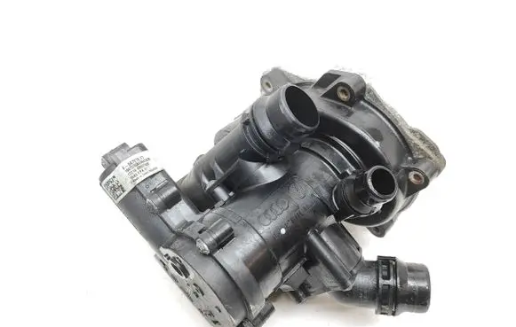 Volkswagen Tiguan Allspace Water pump 06L121111M