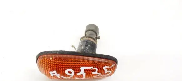 Opel Astra G Front fender indicator light 90560403