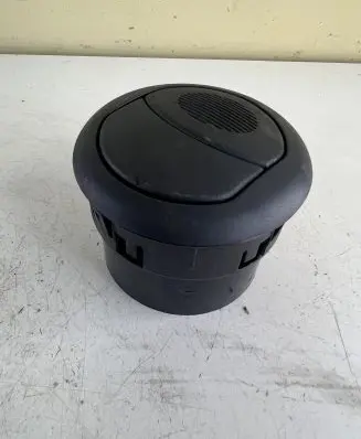 Iveco Daily 4th gen Dashboard side air vent grill/cover trim 226536