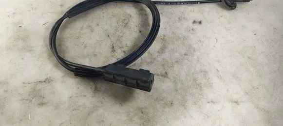 Engine bonnet/hood lock release cable