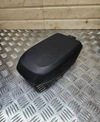 Ford C-MAX I Armrest 