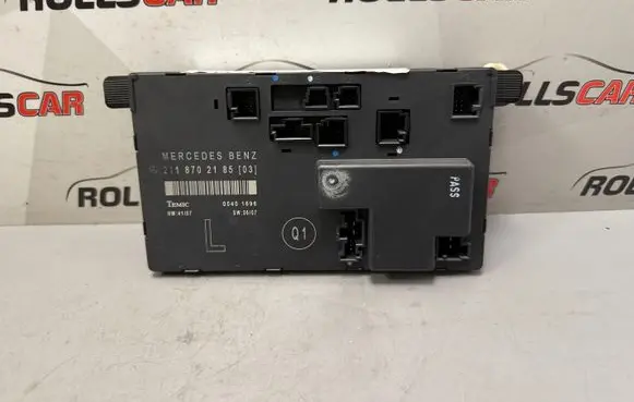 Mercedes-Benz E W211 Door control unit/module 2118702185