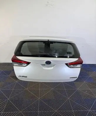Toyota Auris E180 Tailgate/trunk/boot lid 