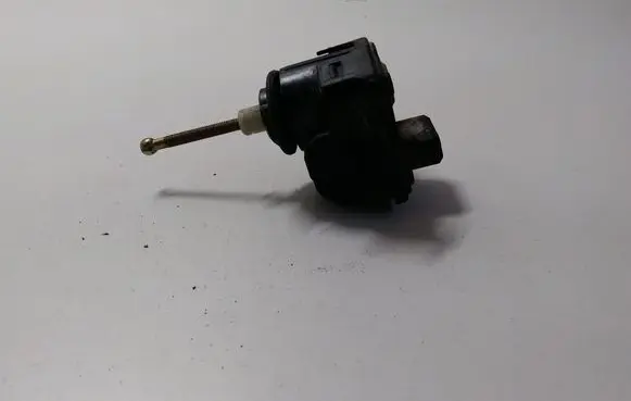 Headlight level adjustment motor