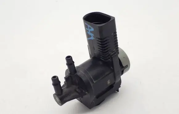 Volkswagen Touareg II Vacuum valve 1K0906283A