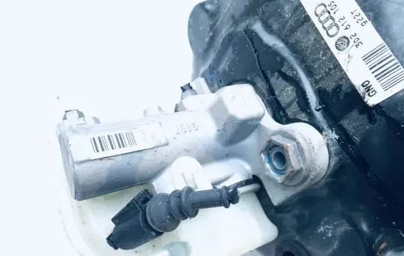 Volkswagen Phaeton Master brake cylinder