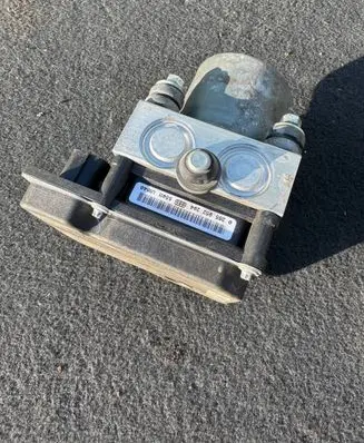 Peugeot 508 RXH ABS Pump 0265952294 55911U1840
