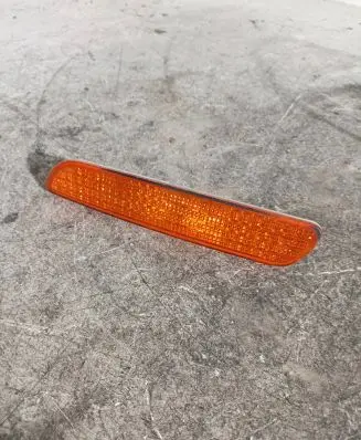 Volvo S40, V40 Rear Tail Bumper Turn Signal 34400206 3088814 18120002