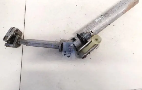 Volkswagen Bora Steering column universal joint