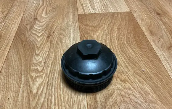 Volkswagen PASSAT B6 Oil filter cover PA66GF30