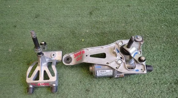 Peugeot 3008 III Front wiper linkage and motor 9866451980