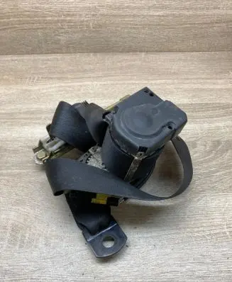 Mercedes-Benz ML W163 Front seatbelt A1638603085 33003480