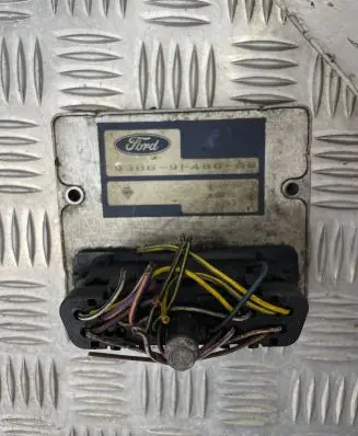 Ford Mondeo MK I Engine control unit/module 93bb9f48088