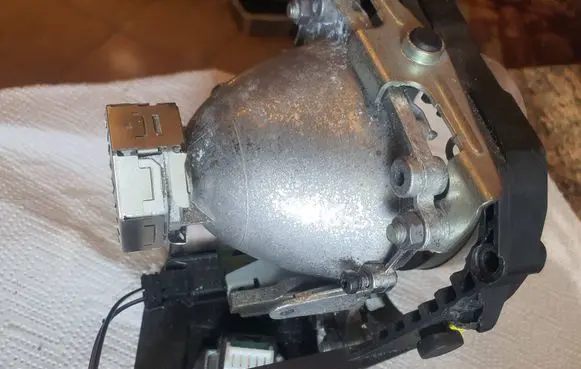Headlight part