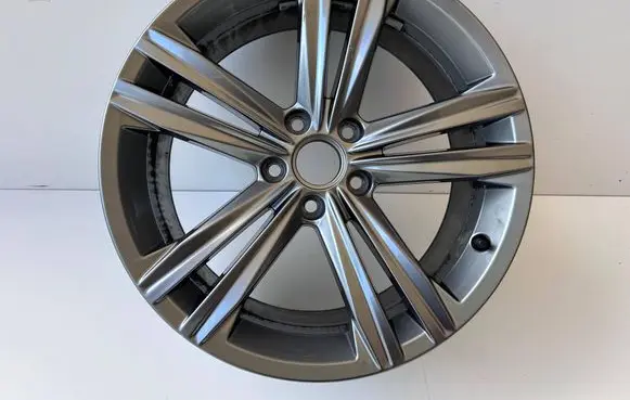 Volkswagen Arteon R18 alloy rim 3G8601025N