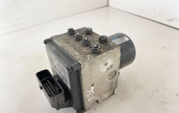 Volkswagen PASSAT B6 ABS Pump 3C0614095M