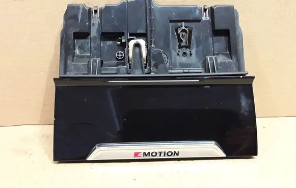 Volkswagen PASSAT B8 Wireless charging module 3G1863071A