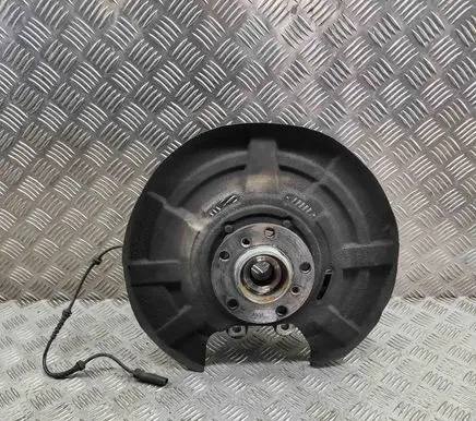 BMW 6 F12 F13 Rear wheel hub 2284142