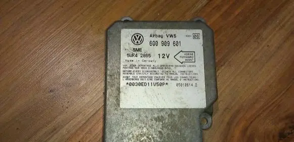 Volkswagen Polo III 6N 6N2 6NF Airbag control unit/module 6Q0909601 5WK42865