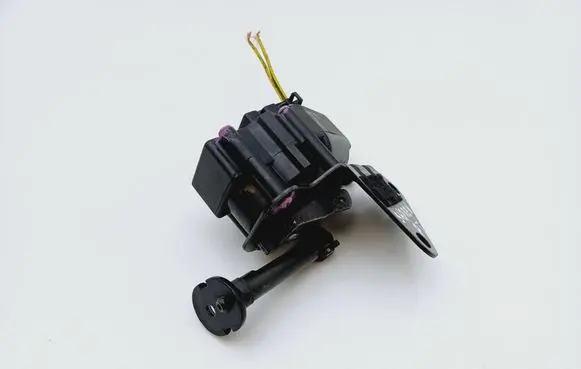 Volkswagen Sharan Vent window/glass motor 7M0847080